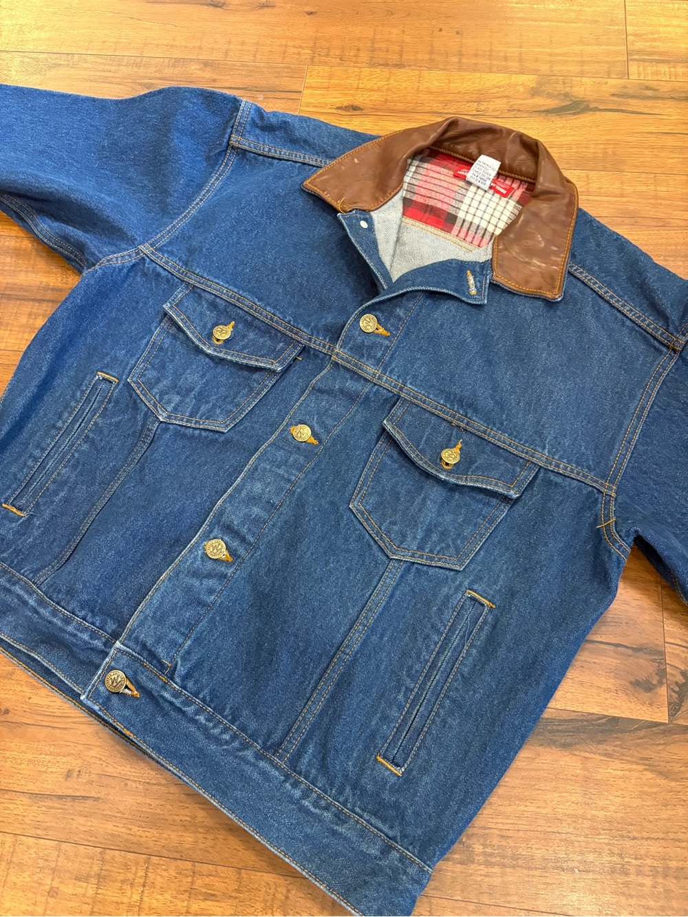 Vintage Marlboro Country Store Trucker Denim Jacket Adult M Blue Denim Jean Coat